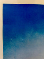 Gradient blue color swatch